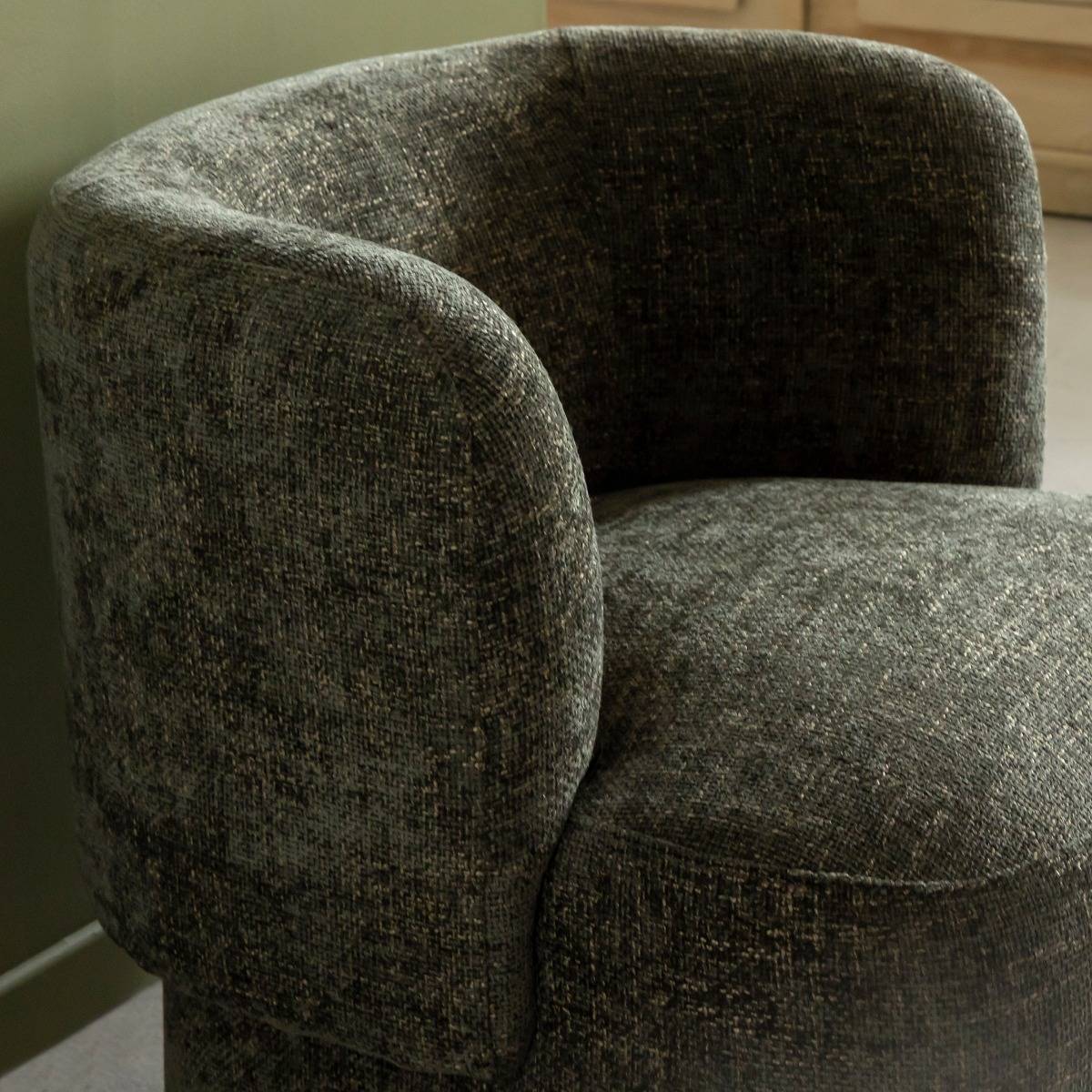 Fauteuil arrondi en tissu Norton