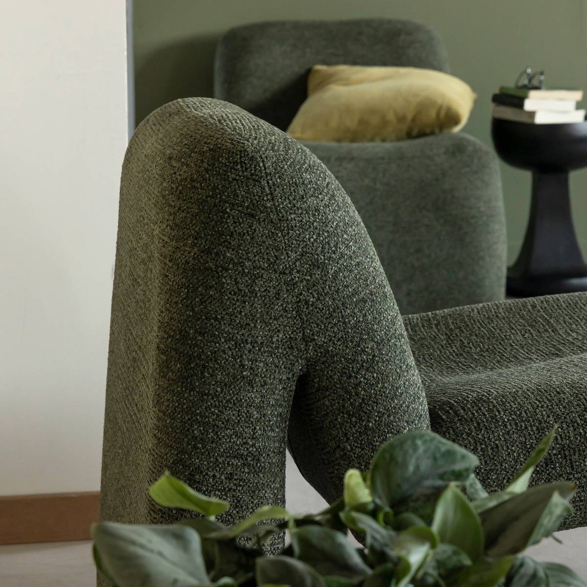 Fauteuil en tissu vert Ludovic