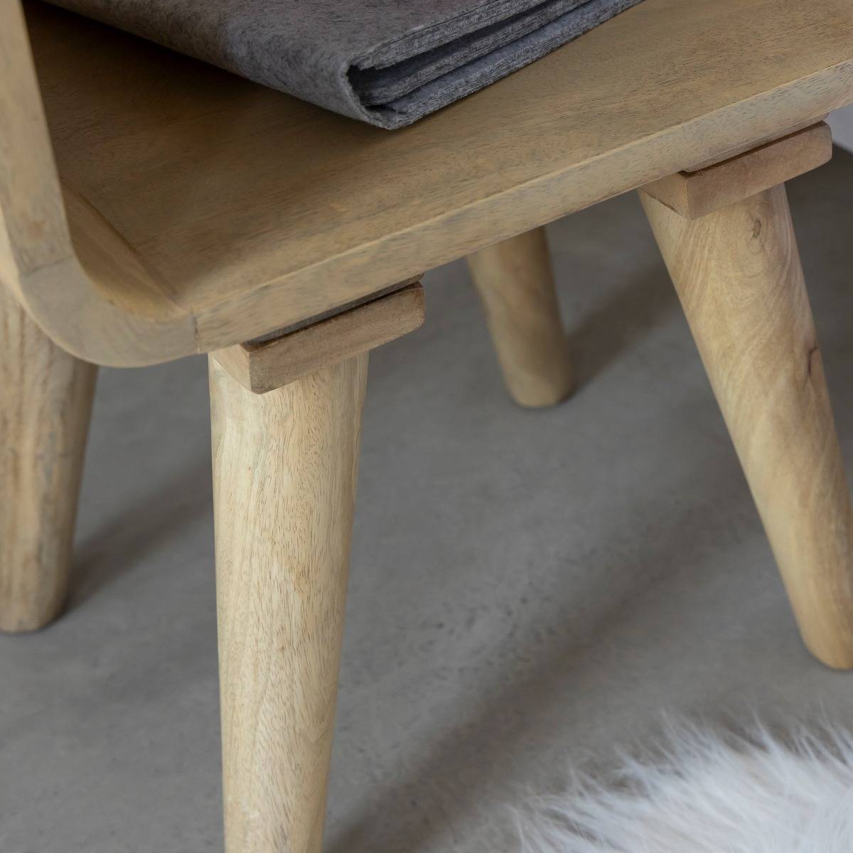 Table de chevet avec niche en bois de manguier Maëva