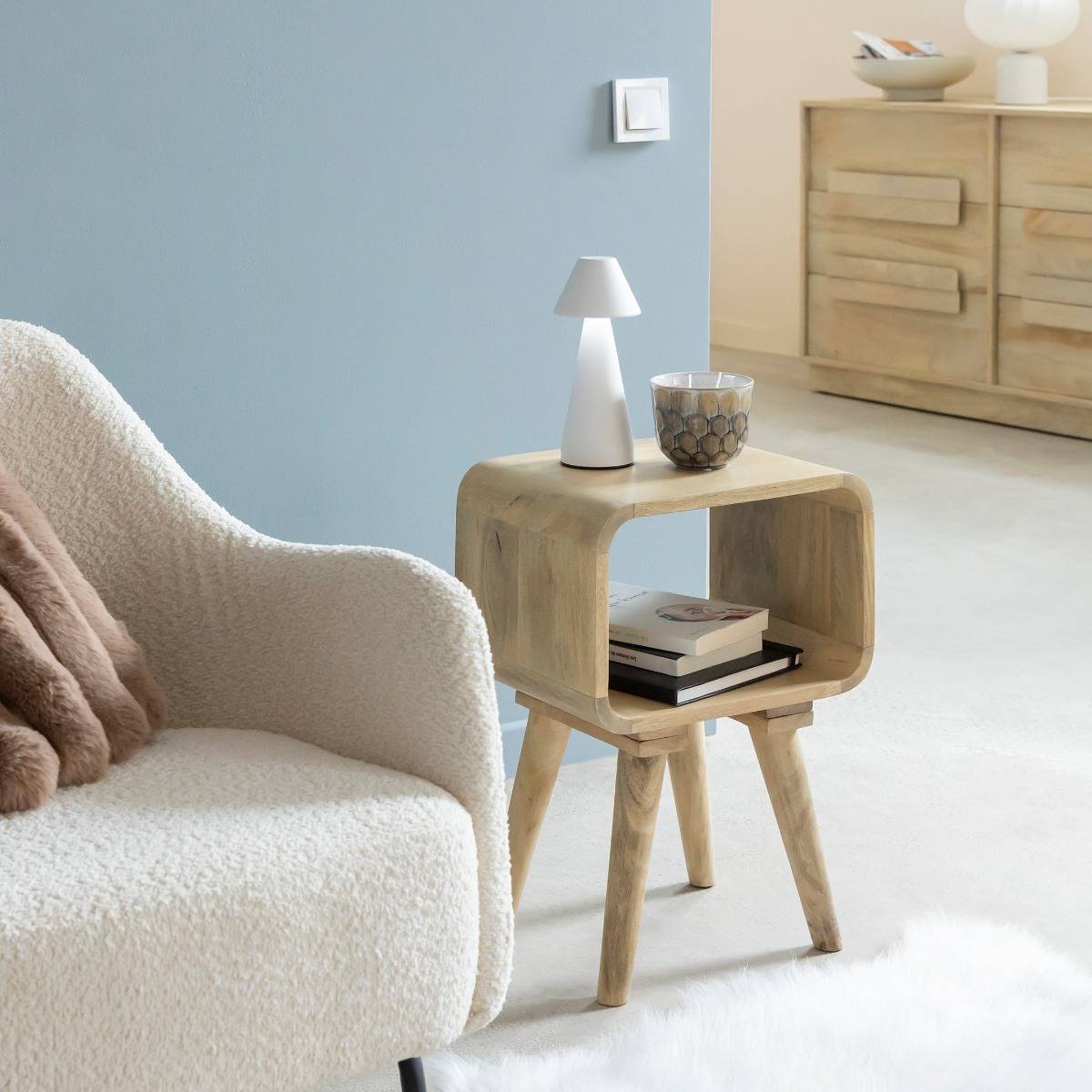 Bout de canapé avec niche en bois de manguier Maëva