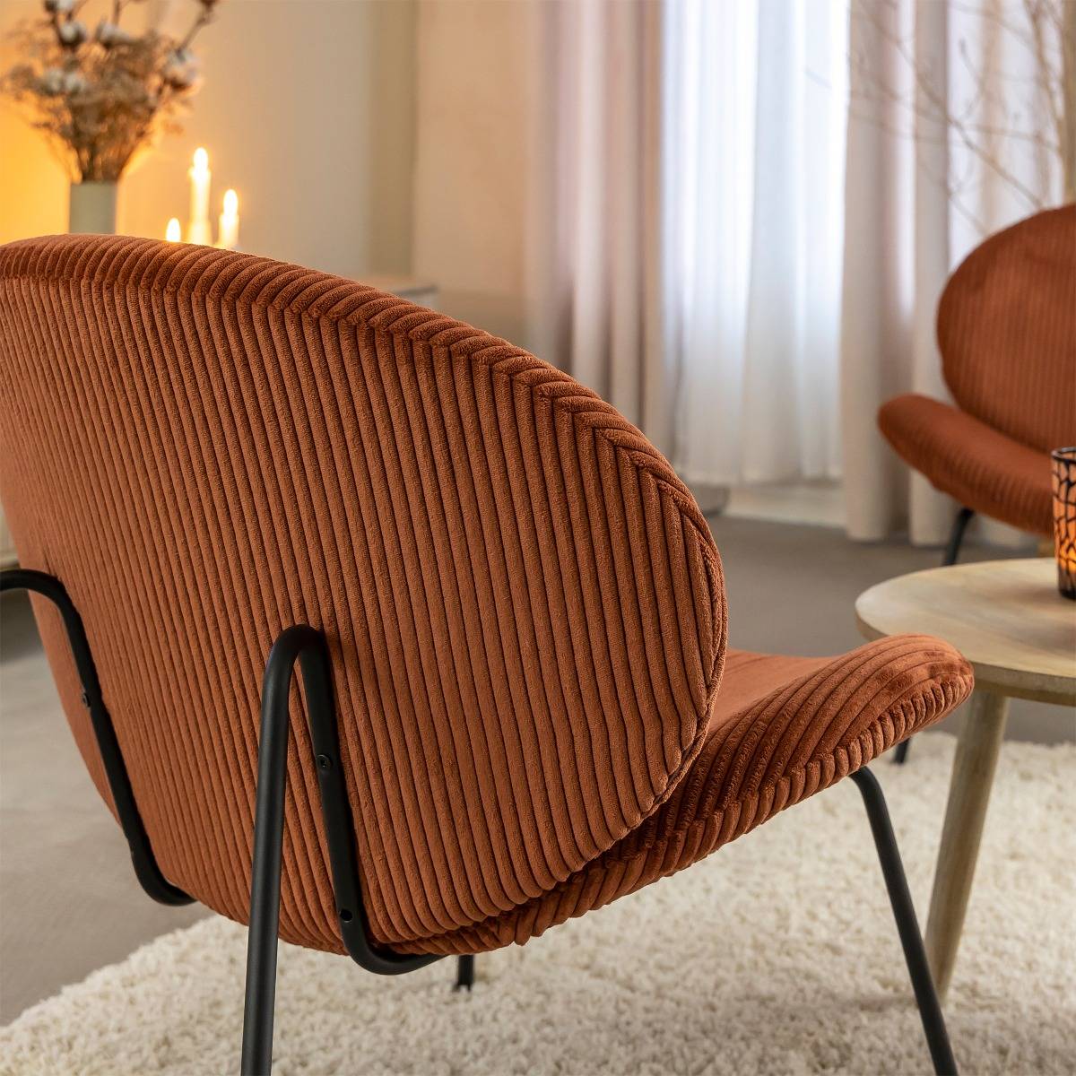 Fauteuil en velours terracotta Kanoa