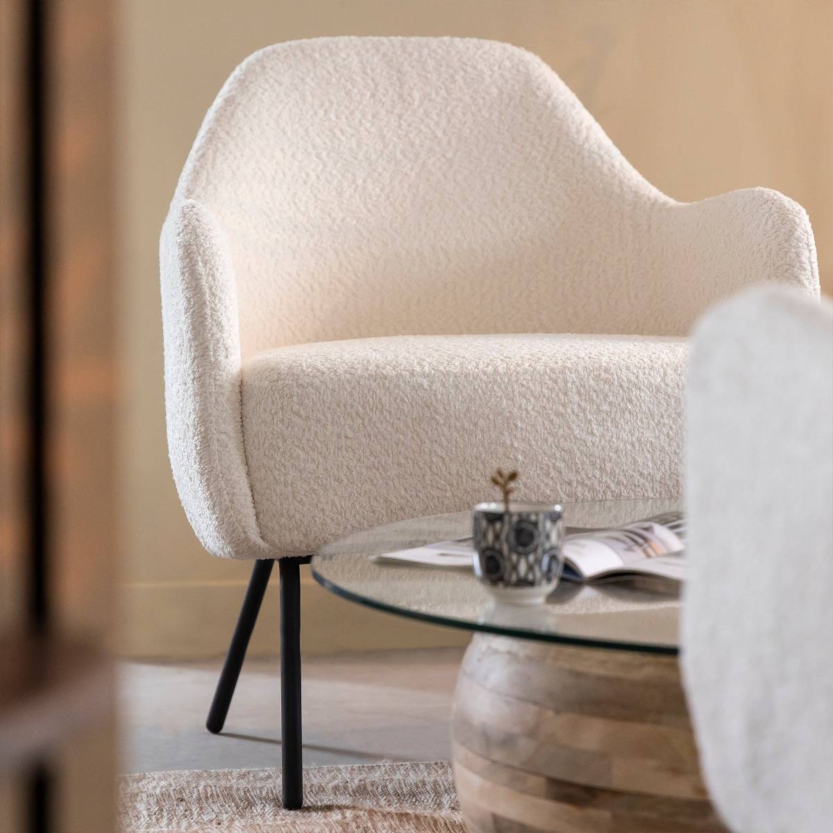 Fauteuil confort en tissu bouclette blanc Amandine