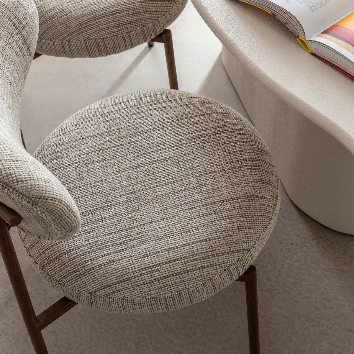Chaise tissu gris chiné et marron, pieds métal effet bois Kanoa (lot de 2)
