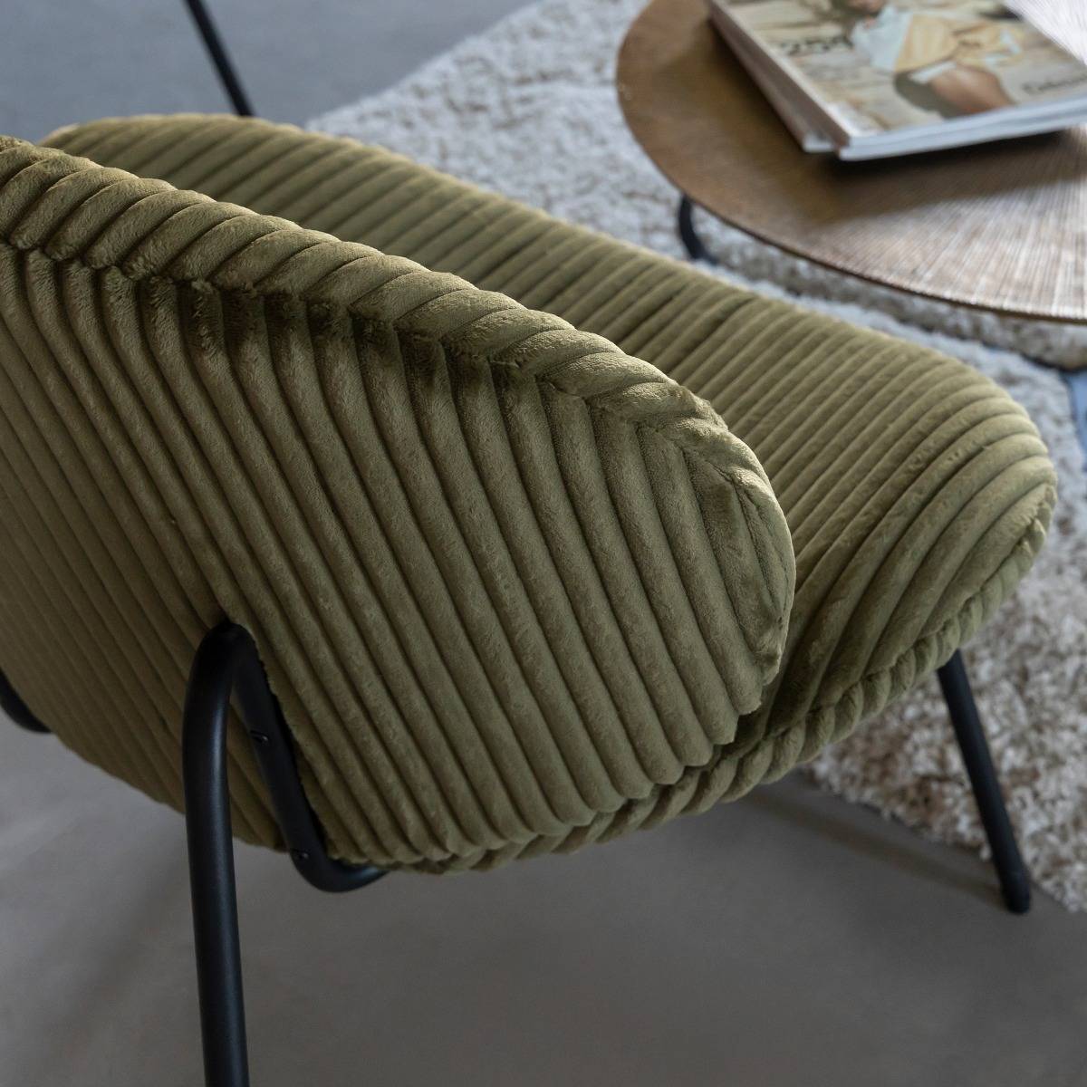 Fauteuil en velours vert Kanoa