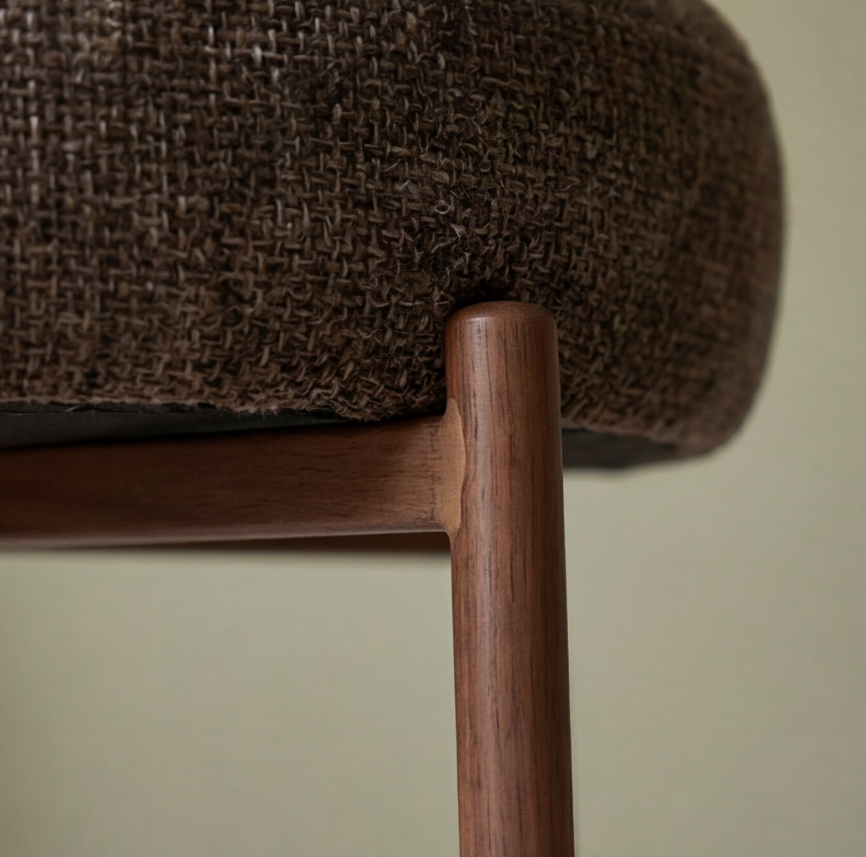 Chaise en tissu marron et pieds en métal effet bois Janis (lot de 2)