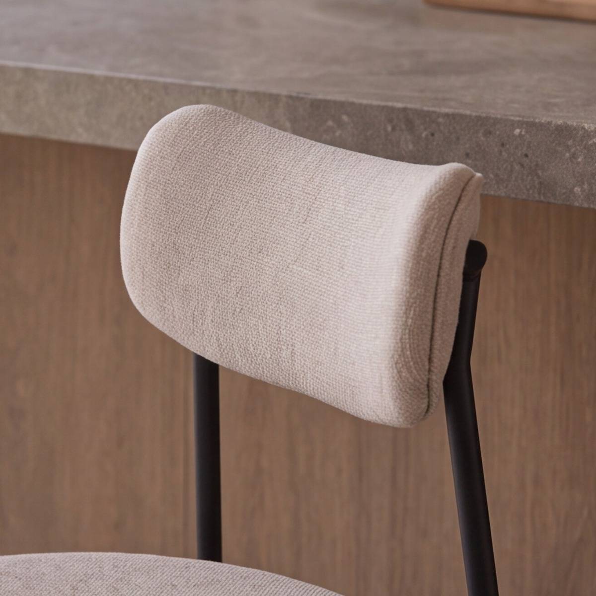 Tabouret de bar en tissu écru et pieds en métal Nila (lot de 2)
