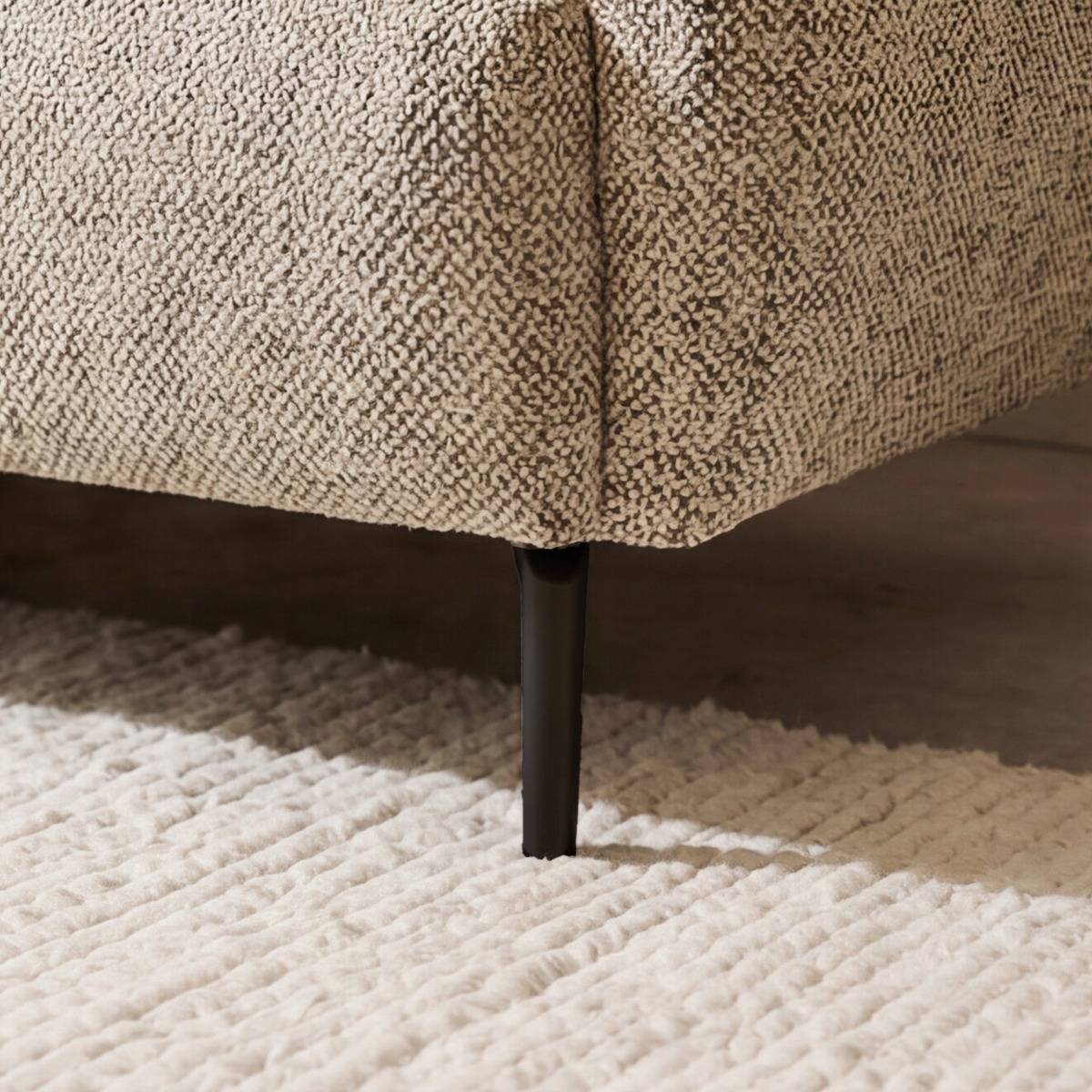Canapé d'angle en tissu beige et pieds en bois Sacha