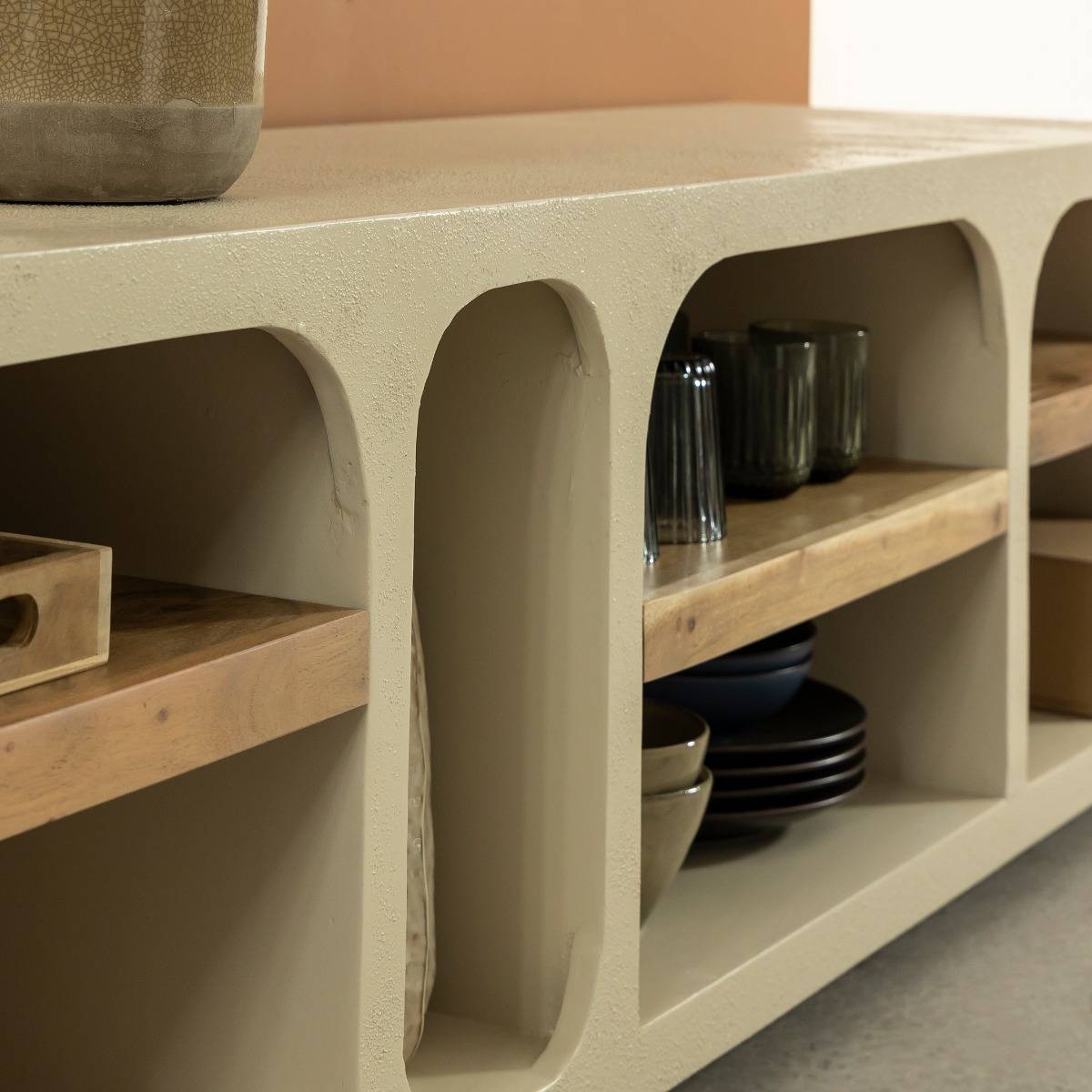Meuble TV avec étagères effet béton et bois recyclé Dalva