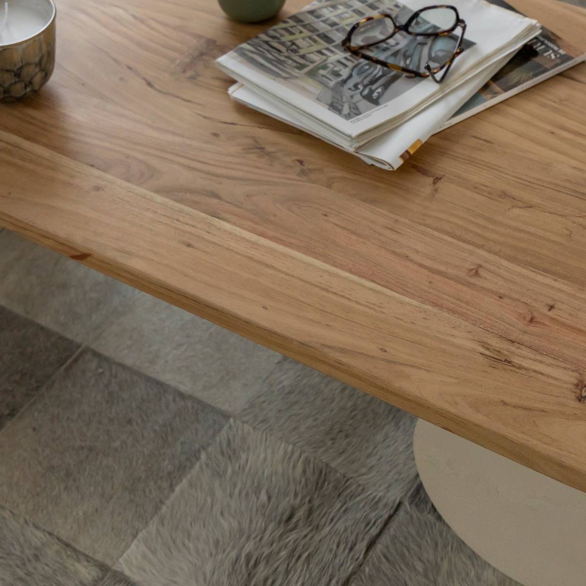 Table basse ovale en bois effet béton et bois d'acacia Dalva