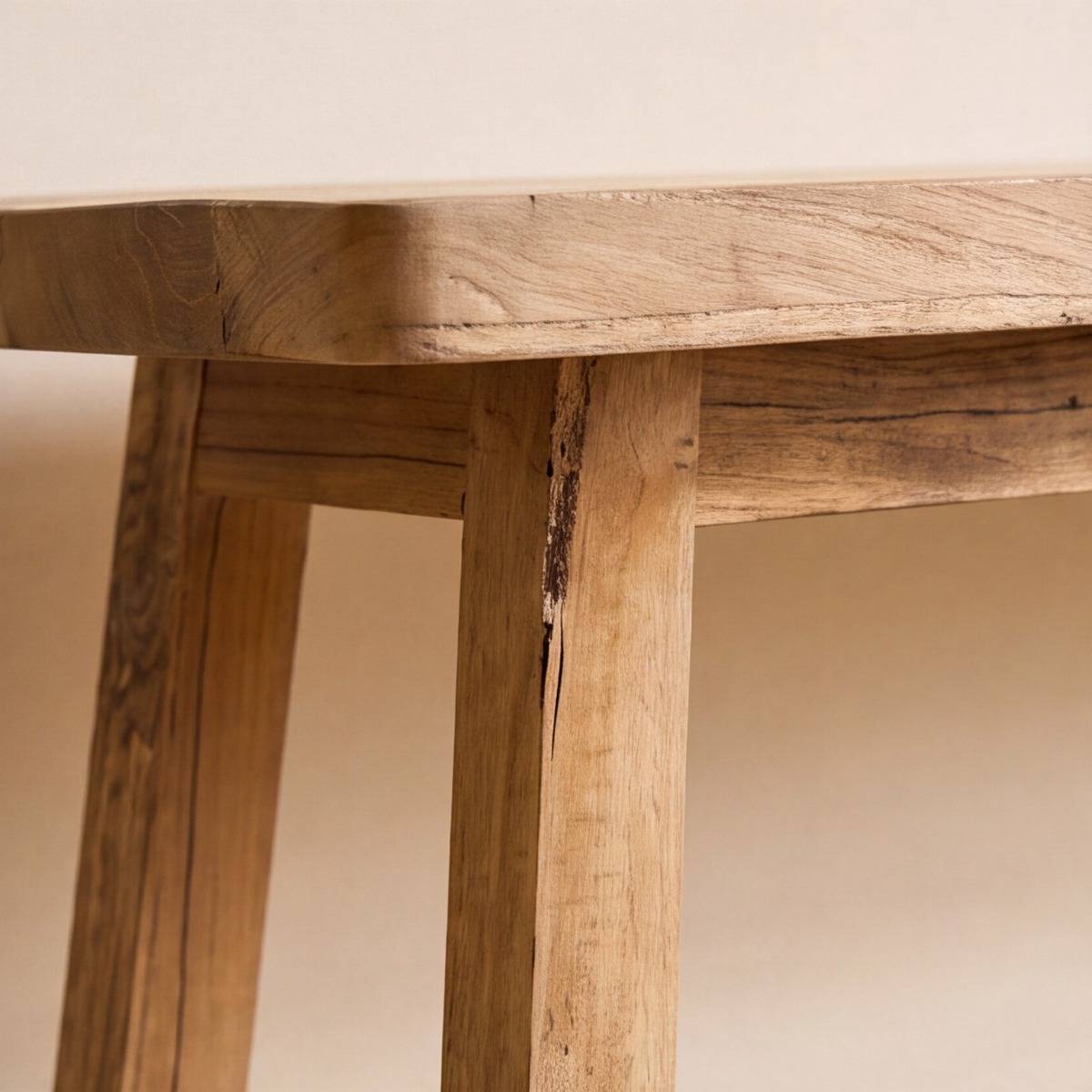 Petit banc en bois recyclé Eurydice