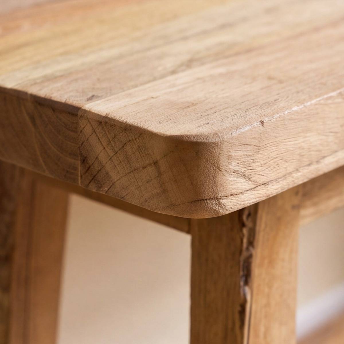 Petit banc en bois recyclé Eurydice