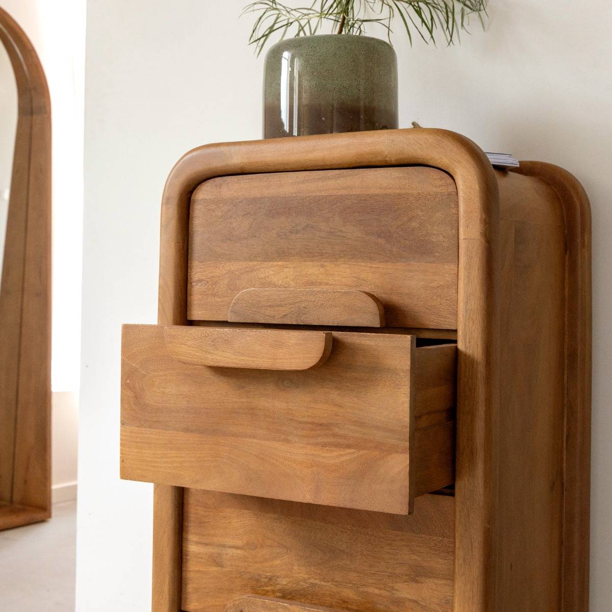 Chiffonnier en bois de manguier Féodor