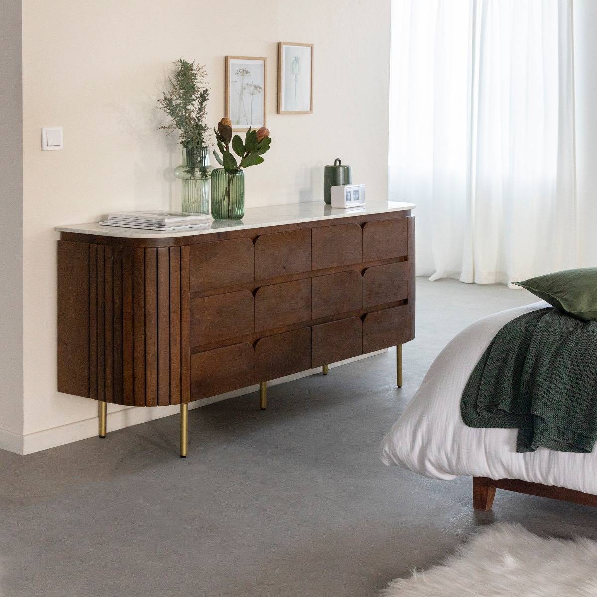 Commode 6 tiroirs en bois de manguier et marbre Sienne