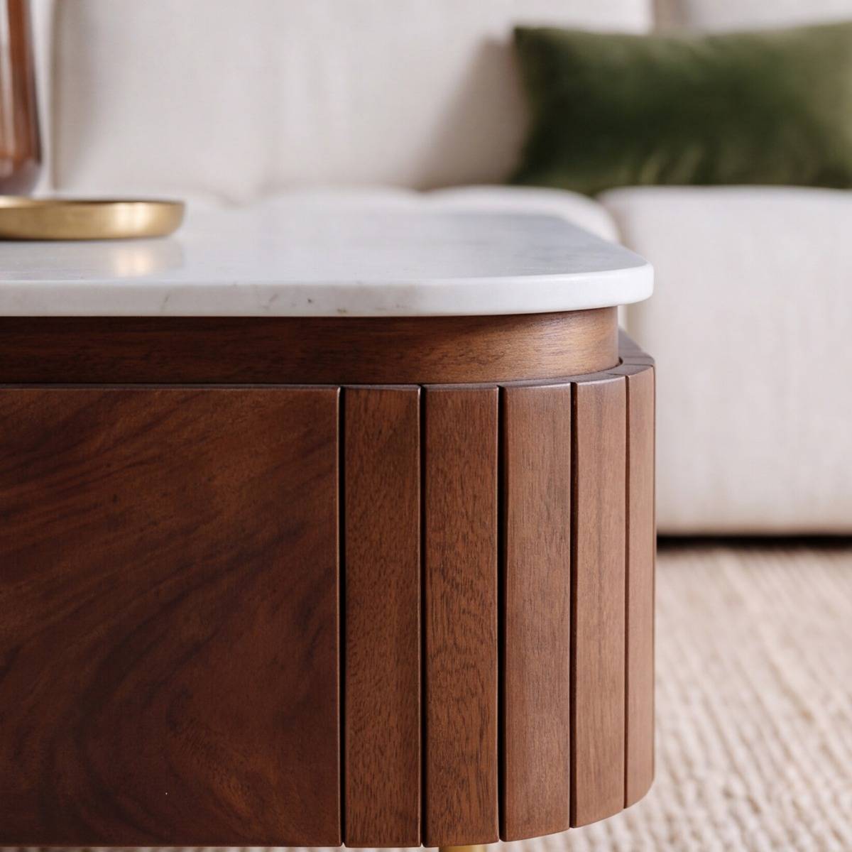 Table basse carrée en bois de manguier et marbre Sienne