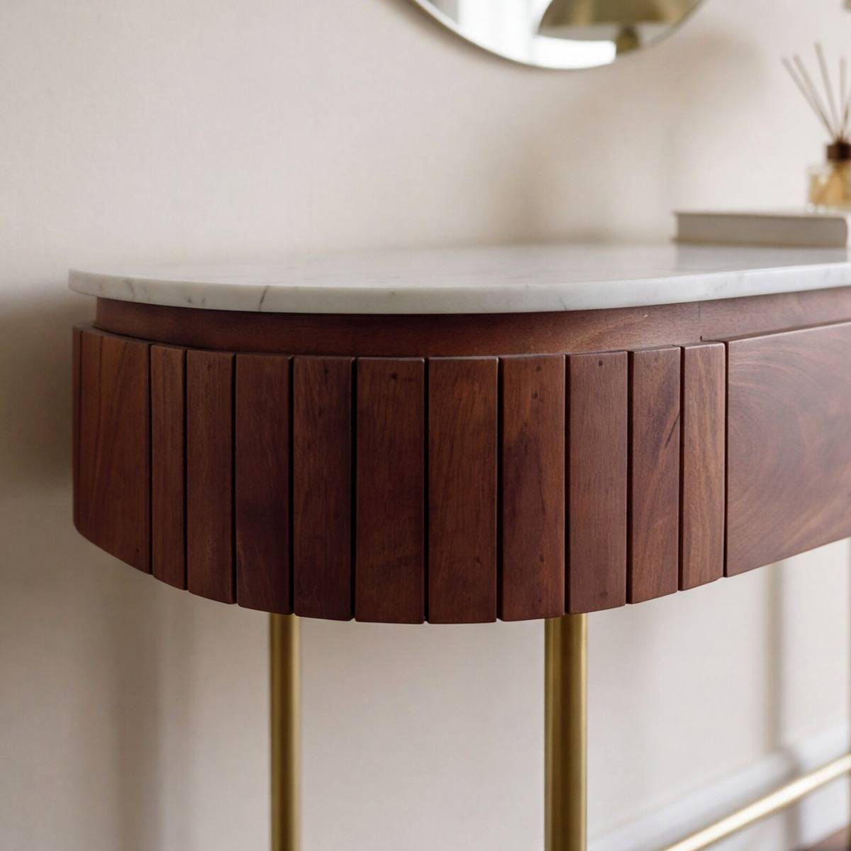 Console en bois de manguier et marbre Sienne