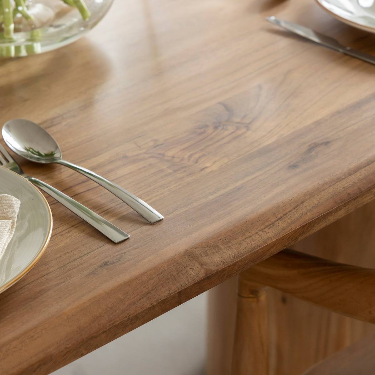 Table à manger en bois d'Acacia Anaé