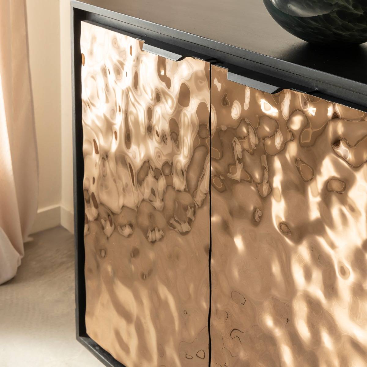 Buffet en bois de manguier et métal Nebula