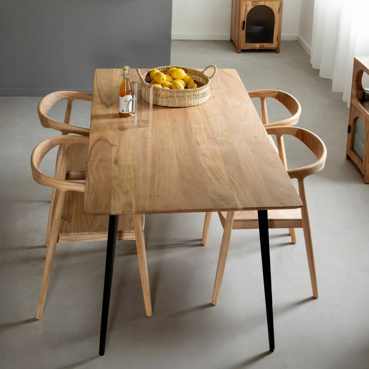 Table à manger en bois d'acacia et métal Alan