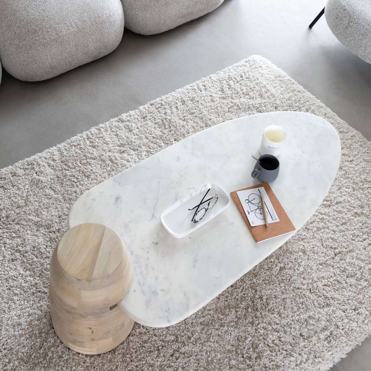 Table basse en bois de manguier et marbre Moana