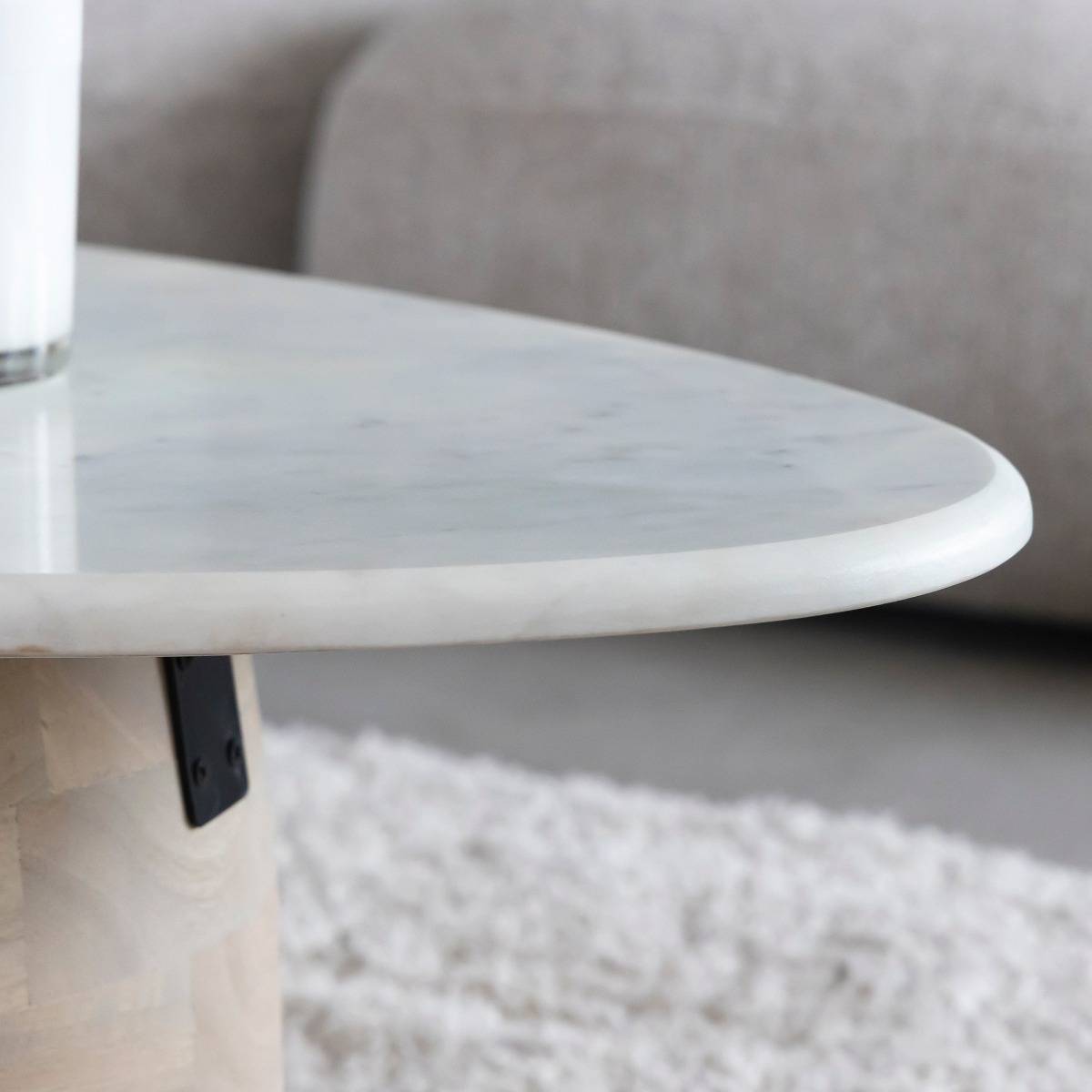 Table basse en bois de manguier et marbre Moana