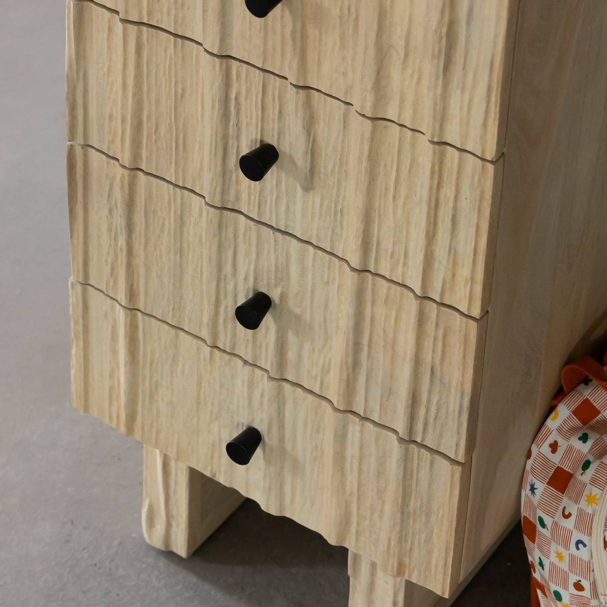 Chiffonnier en bois de manguier Wally