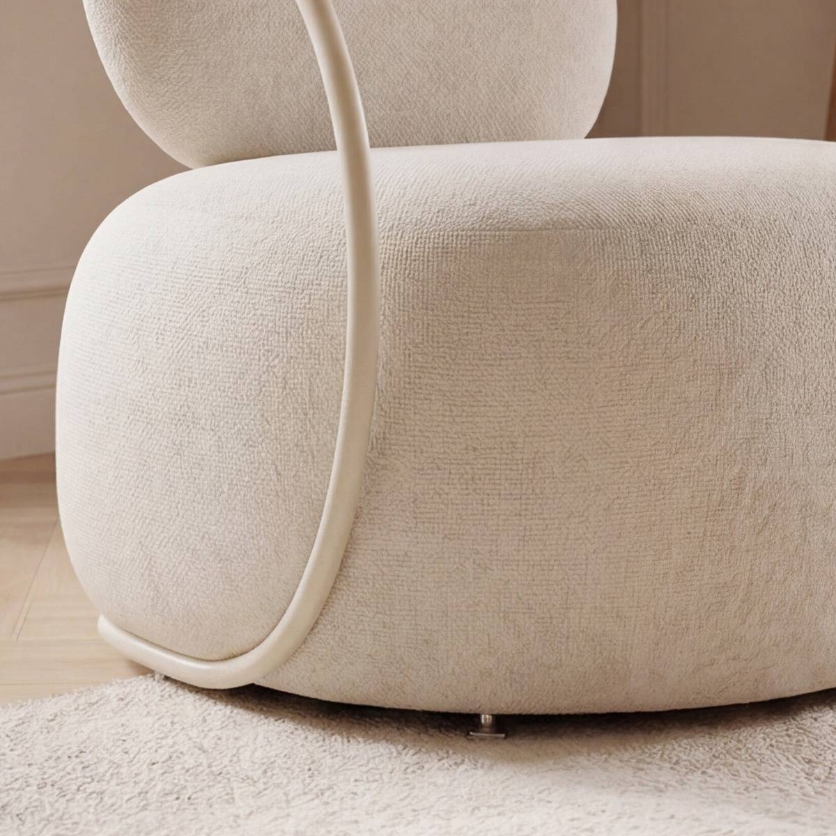 Fauteuil en tissu écru Cassy
