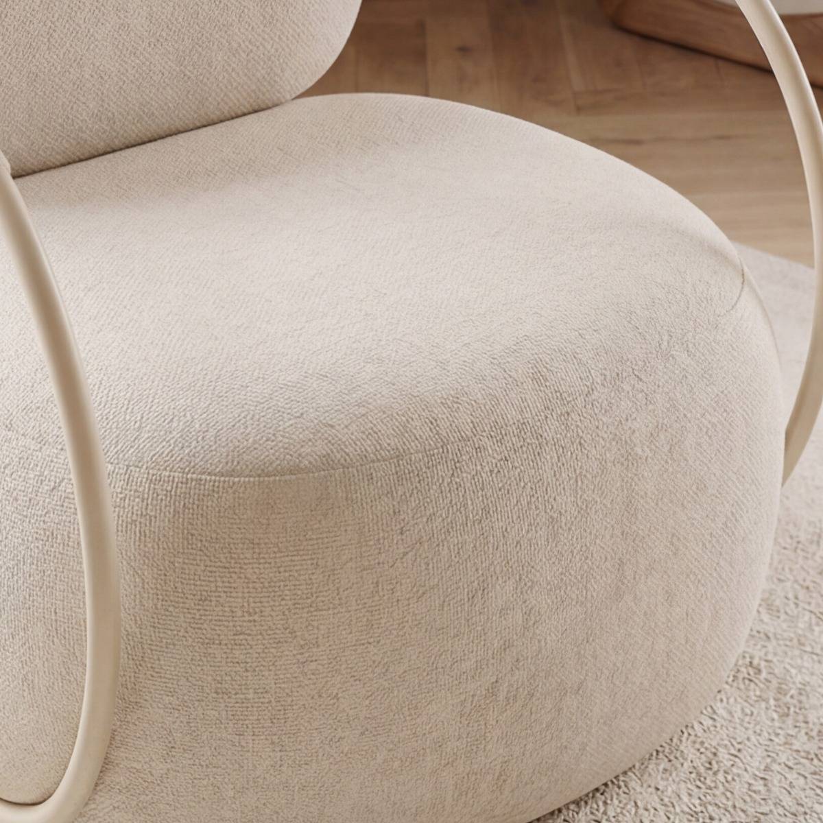Fauteuil en tissu écru Cassy