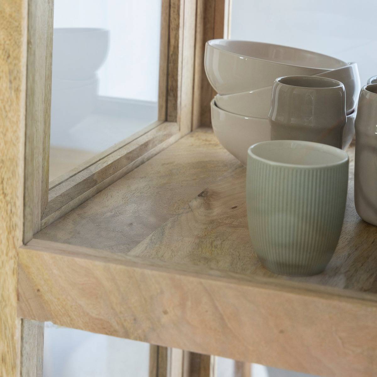 Vitrine en bois de manguier Juliet