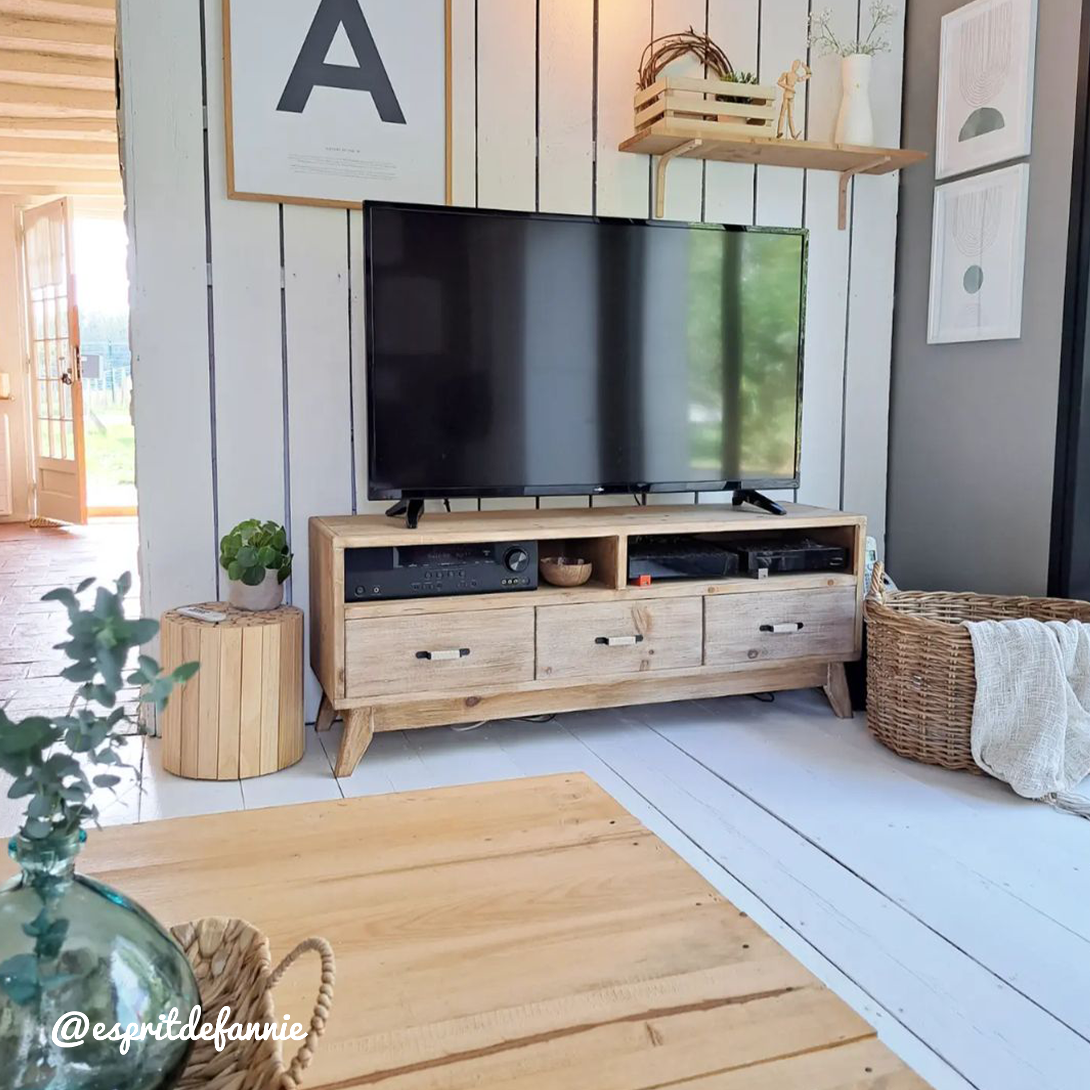 Meuble TV en bois de sapin Natural 132 cm