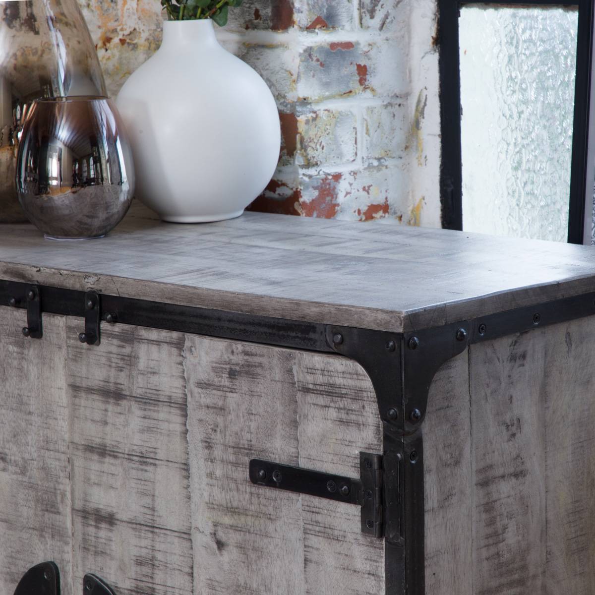 long buffet gris