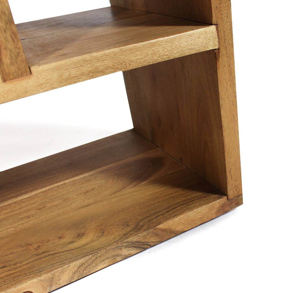 Bibliothèque haute et asymétrique bois massif