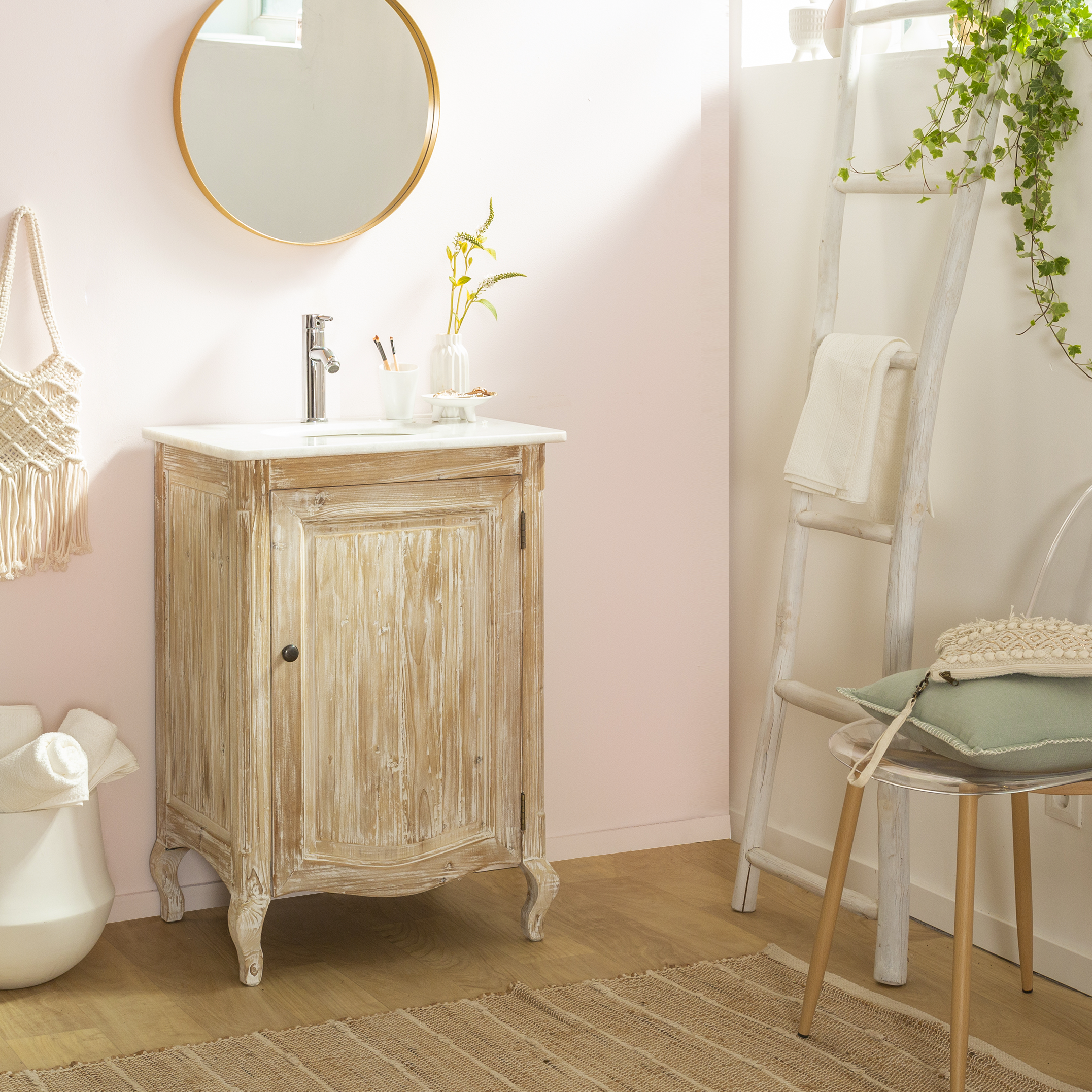 Meuble salle de bain en pin recyclé blanchi et marbre blanc Gemma