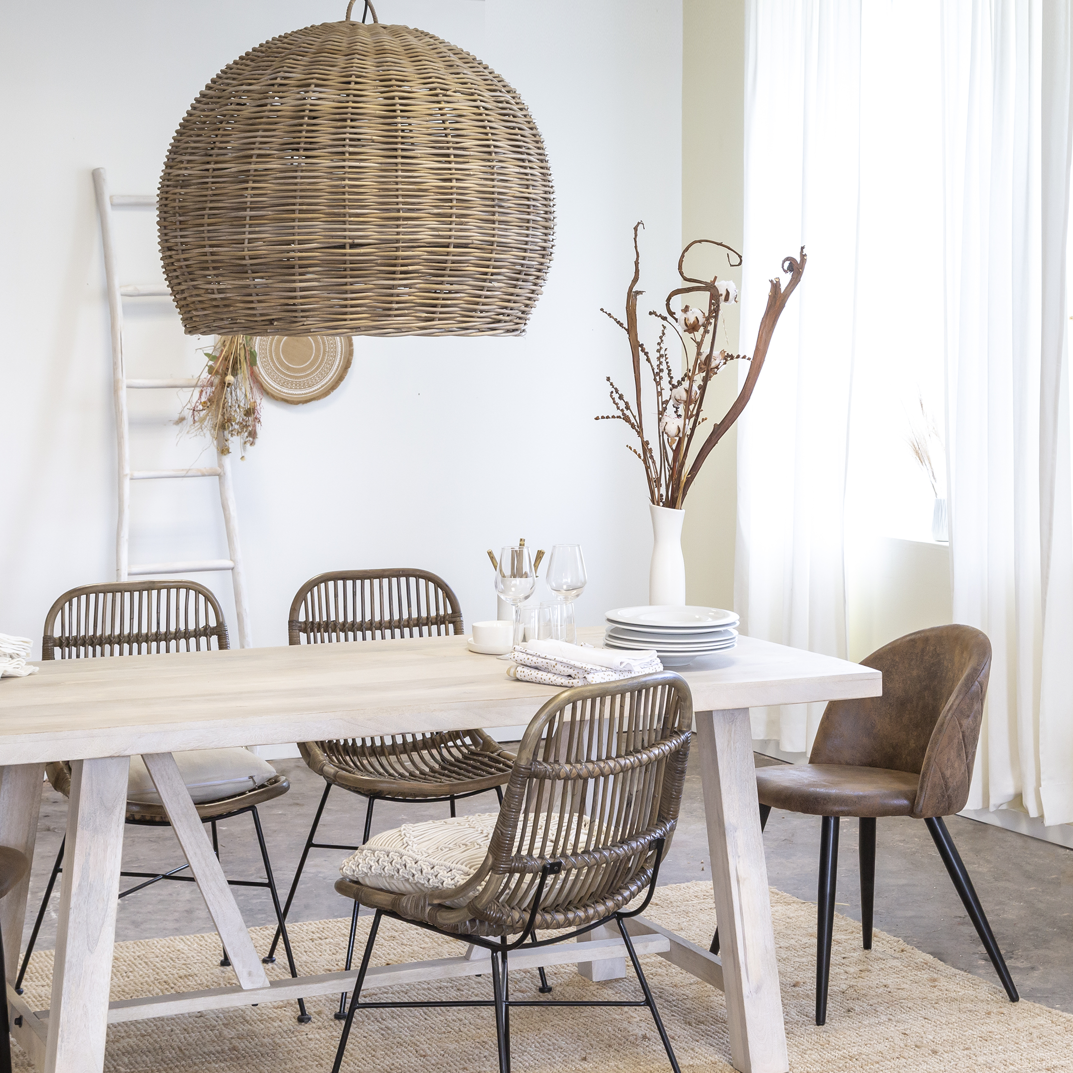 Suspension boule en rotin Amael