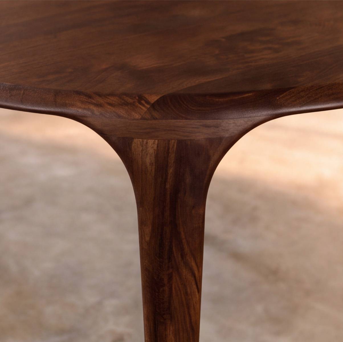 Table à manger ronde en bois de manguier Selva