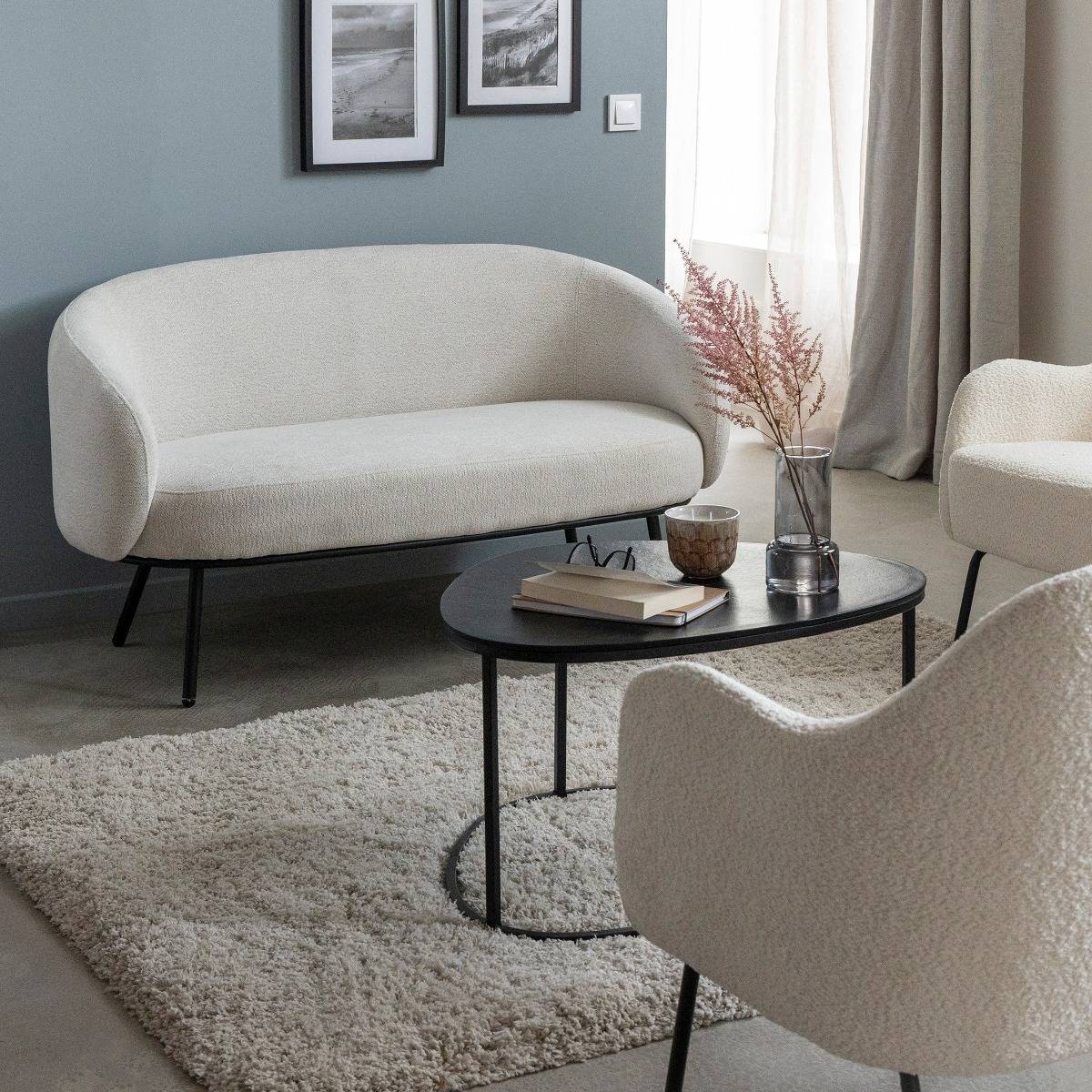 Canapé en tissu bouclette écru Filipa