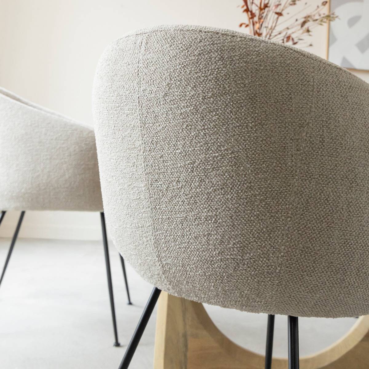 Fauteuil en tissu écru et pieds en métal Sandy