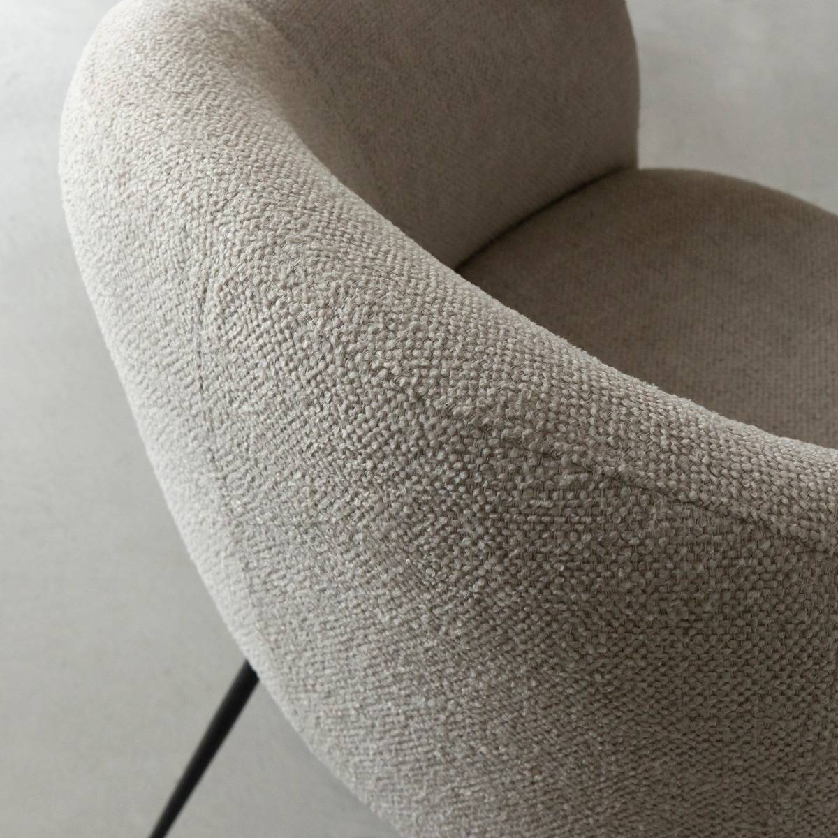 Fauteuil en tissu écru et pieds en métal Sandy