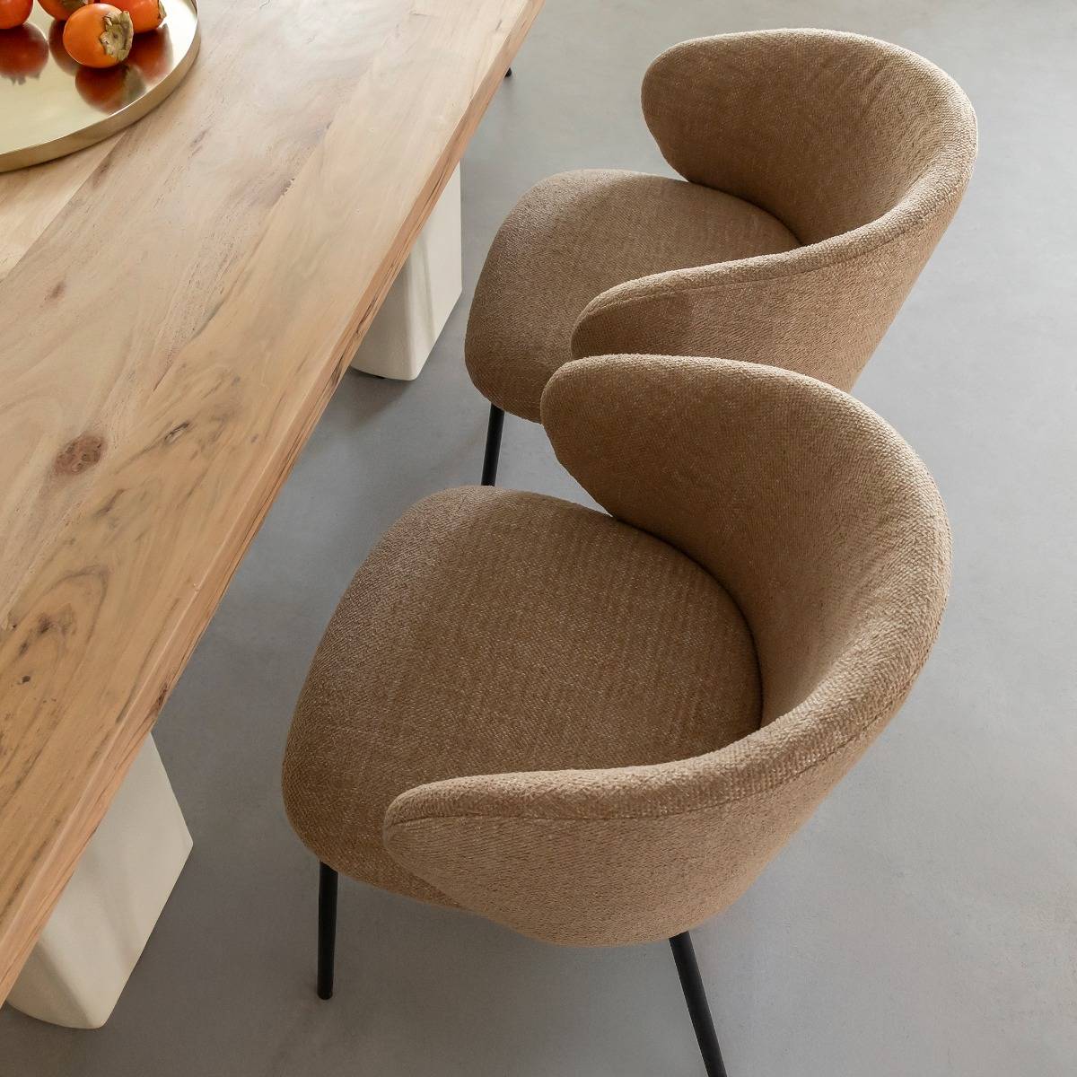 Chaise avec accoudoirs ronds en tissu sable et pieds en métal Cléa (lot de 2)