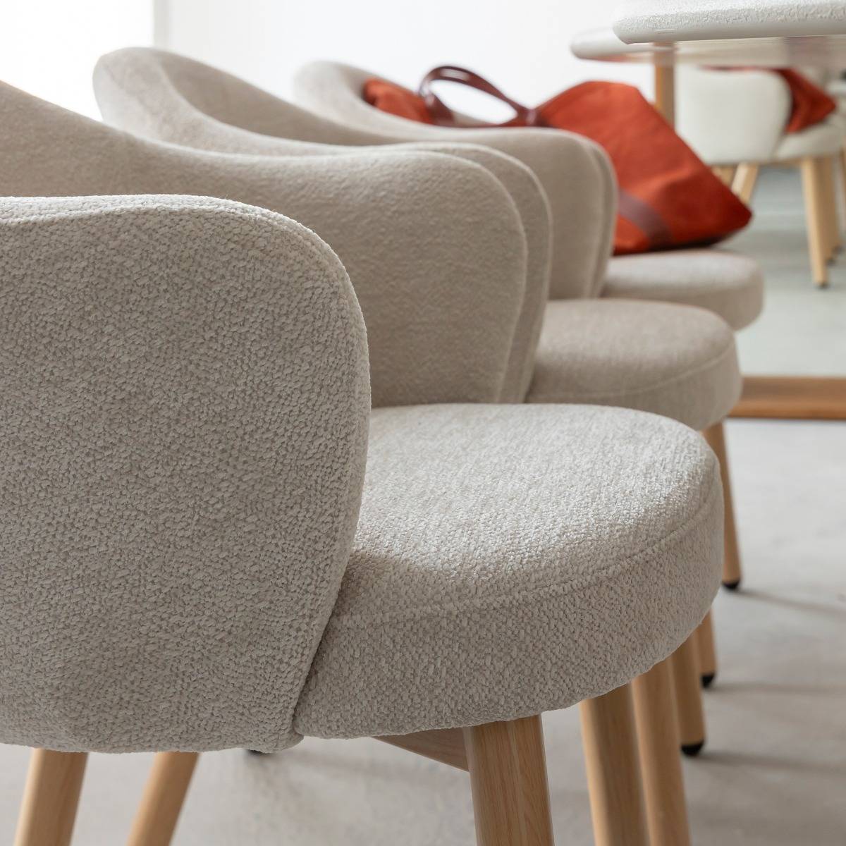 Chaise en tissu écru et pieds en métal effet bois Mayi (lot de 2)