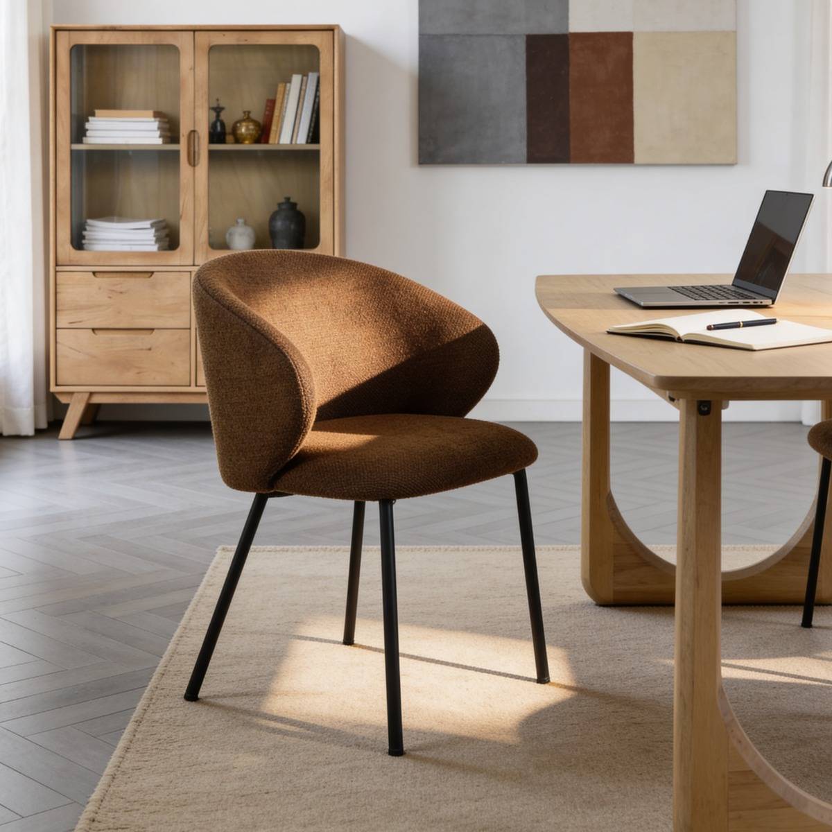 Chaise avec accoudoirs ronds en tissu marron et pieds en métal Cléa (lot de 2)