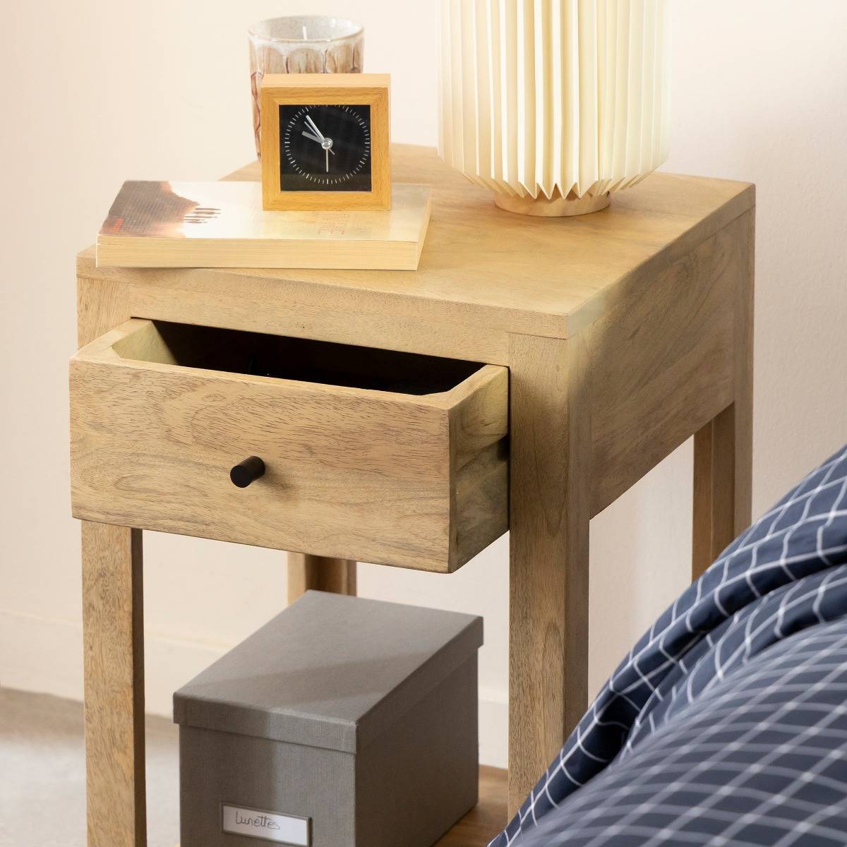 Table de chevet en bois de manguier Amara