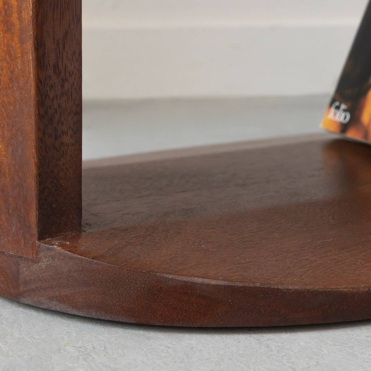 Table de chevet en bois de manguier Swan