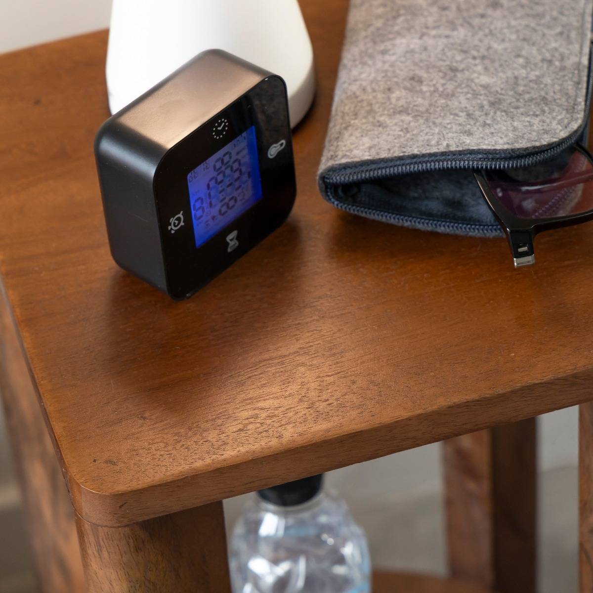 Table de chevet en bois de manguier Erine