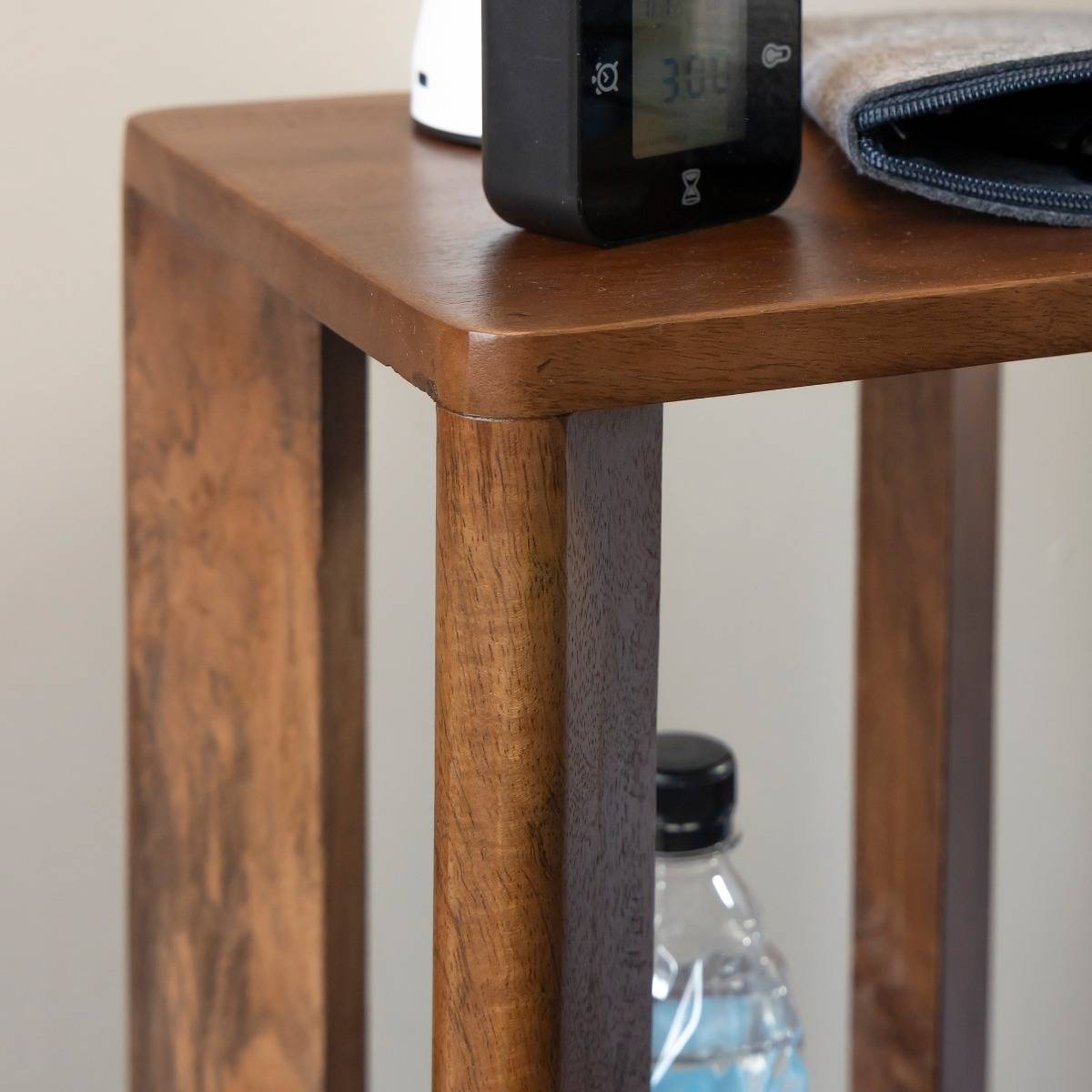 Table de chevet en bois de manguier Erine