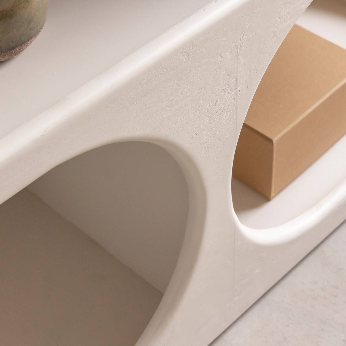 Bibliothèque en bois blanc peint Niklas