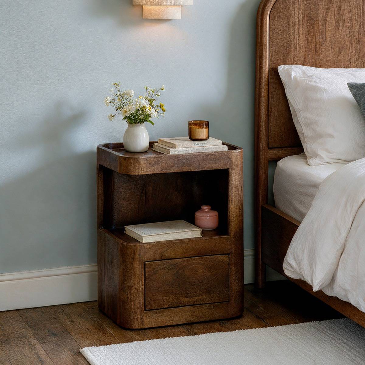 Table de chevet niche gauche en bois de manguier Maora