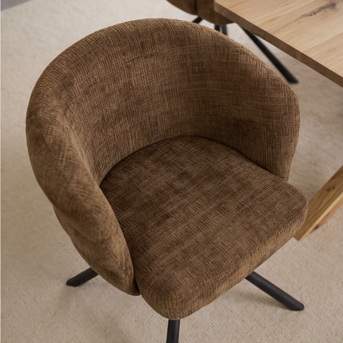 Chaise en tissu marron et pied central en métal noir Florine (lot de 2)