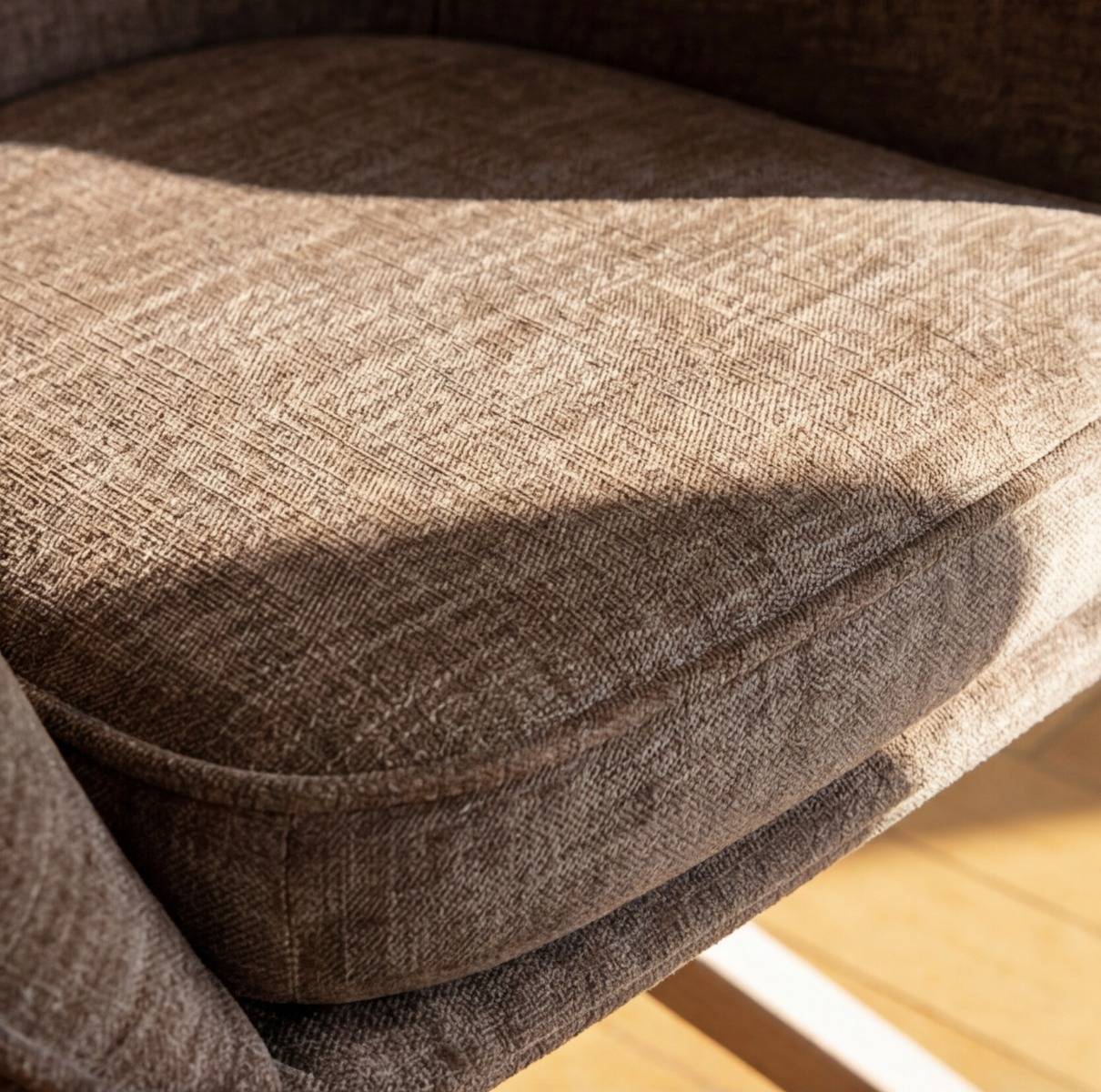 Chaise en tissu marron et pied central en métal beige Florine (lot de 2)