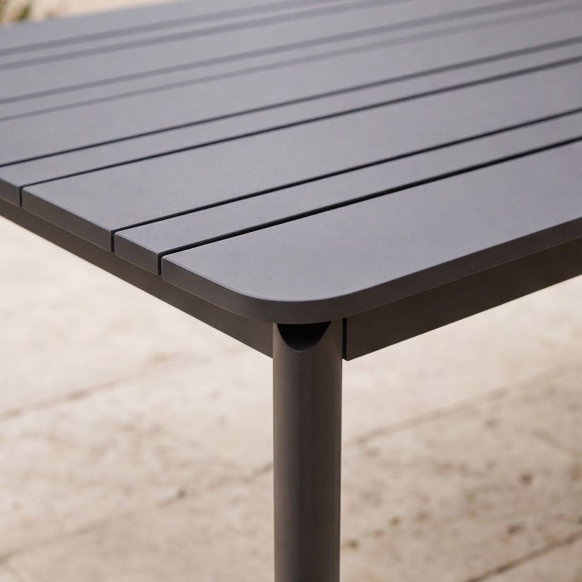 Table de jardin en aluminium gris Kaïa
