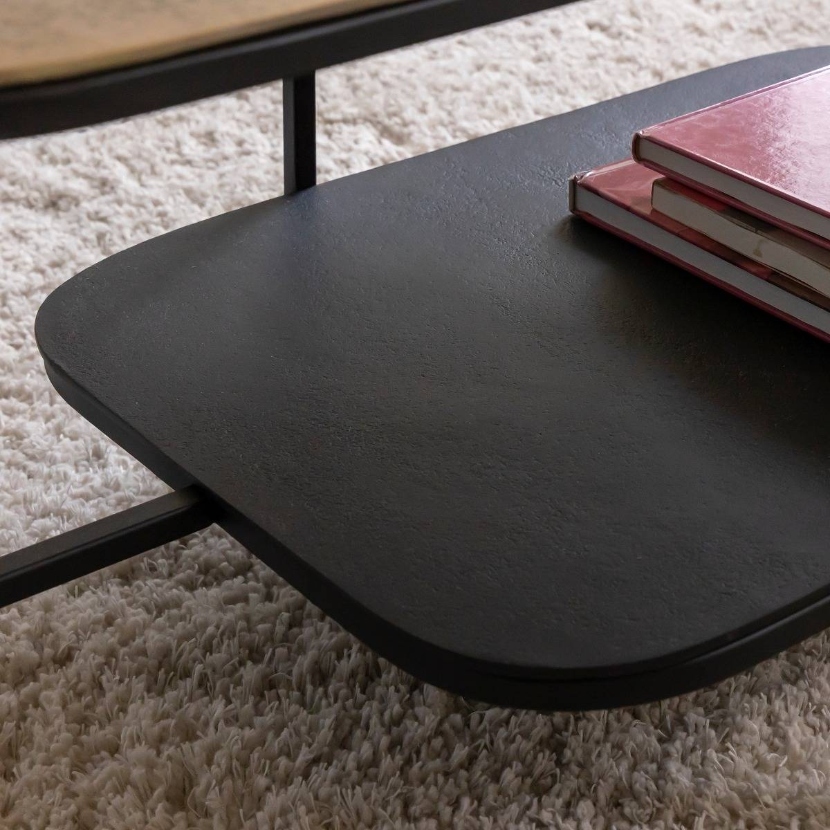 Table basse avec plateau en aluminium doré et métal noir Victoria